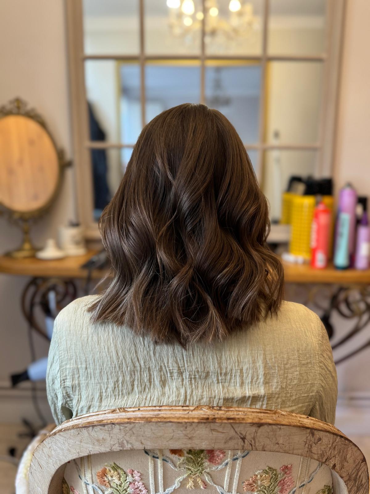 Brushing sur cheveux blonds